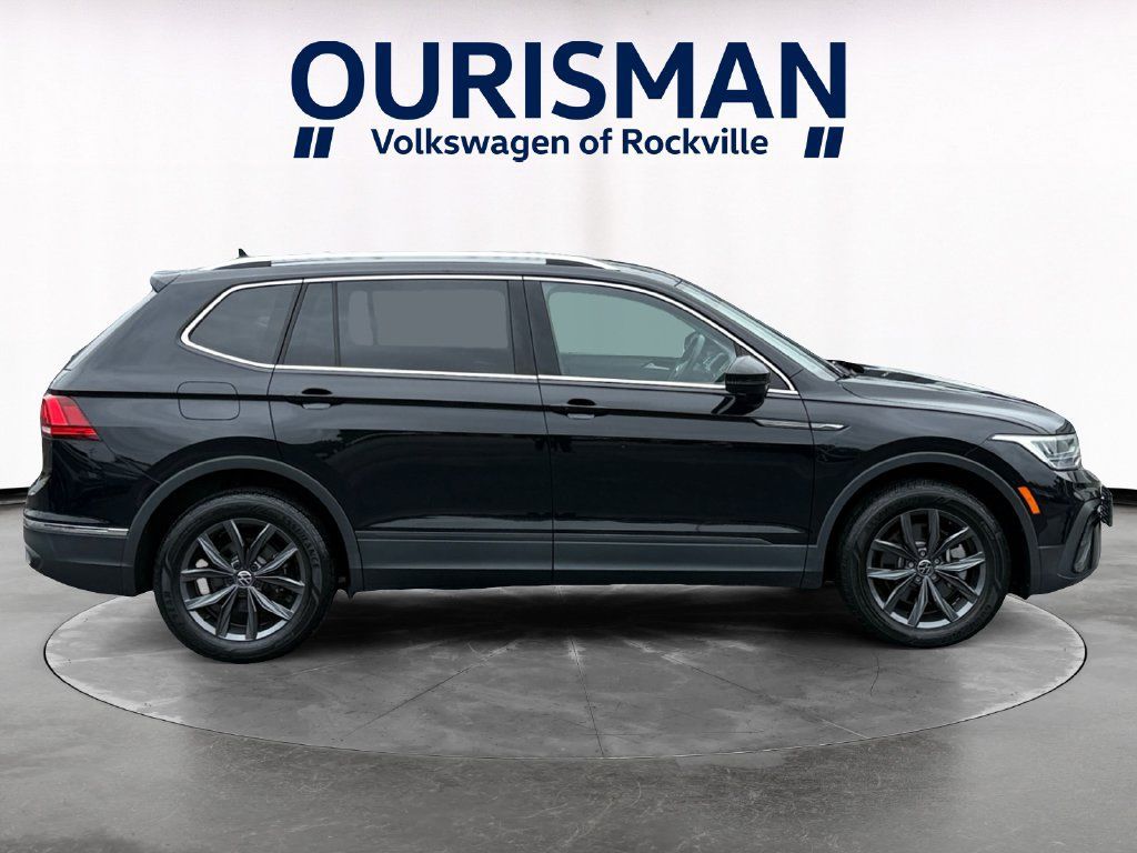 Used 2022 Volkswagen Tiguan SE FWD image 7