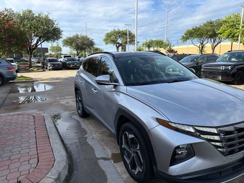 Certified 2022 Hyundai Tucson Limited AWD/4WD image 4