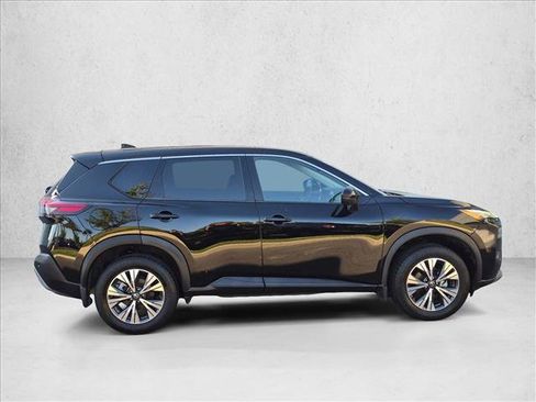 Used 2021 Nissan Rogue SV FWD image 4