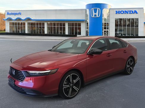 Used 2024 Honda Accord Sport image 1