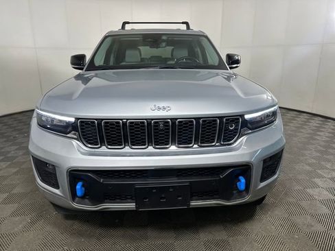 Used 2022 Jeep Grand Cherokee Overland w/ Advanced Protech Group III image 8