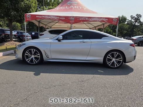 Used 2018 INFINITI Q60 3.0t Luxe w/ Sensory Package 3.0T Luxe RWD image 2