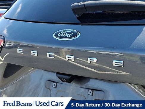 Certified 2022 Ford Escape SE w/ SE Sport Appearance Package image 31