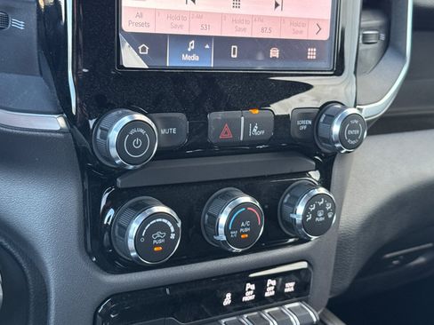 New 2026 RAM 1500 4x4 Crew Cab image 18