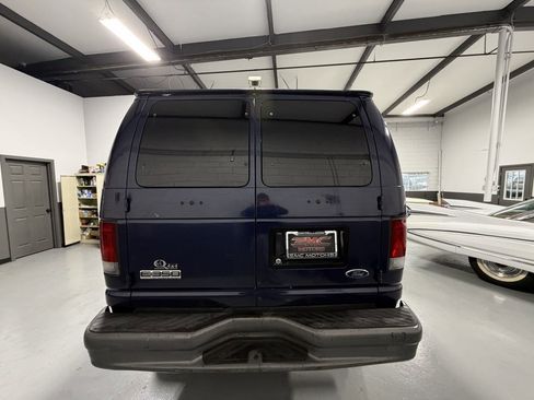 Used 2006 Ford E-350 and Econoline 350 XL image 7