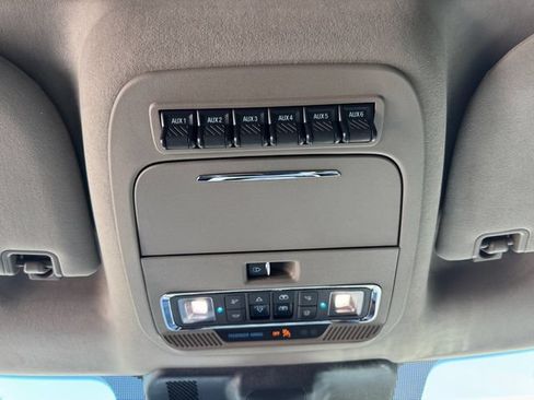 Used 2025 Ford F450 Platinum w/ Platinum Plus Package AWD/4WD image 23