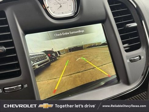 Used 2023 Chrysler 300 C image 23