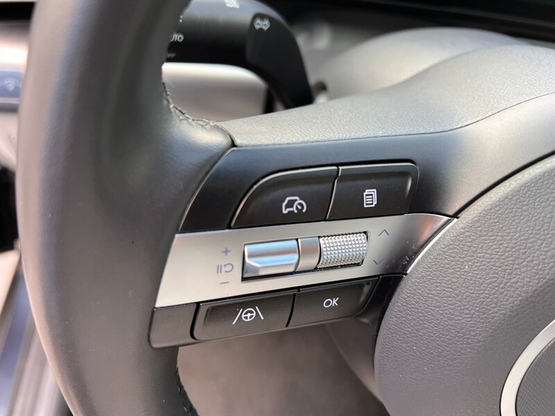Used 2025 Hyundai Kona SEL AWD/4WD image 26
