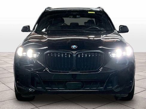 Used 2024 BMW X5 xDrive40i w/ Executive Package image 3