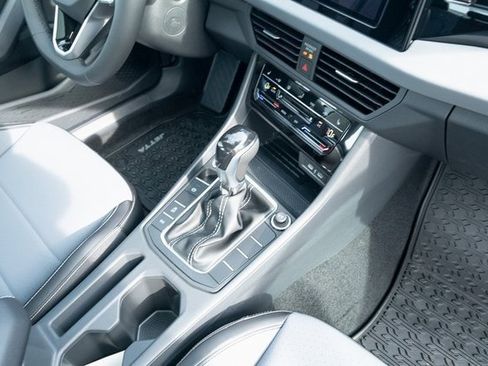 New 2026 Volkswagen Jetta SE image 39