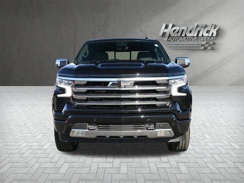 Used 2025 Chevrolet Silverado 1500 High Country w/ High Country Premium Package image 6