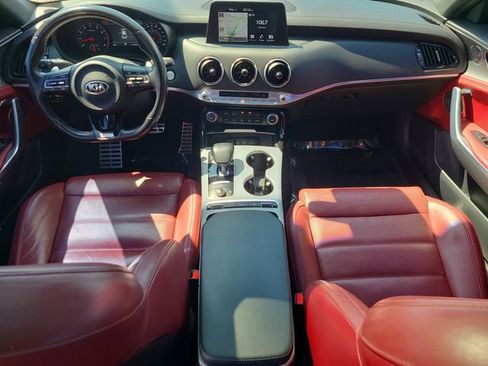 Used 2018 Kia Stinger GT2 AWD/4WD image 10