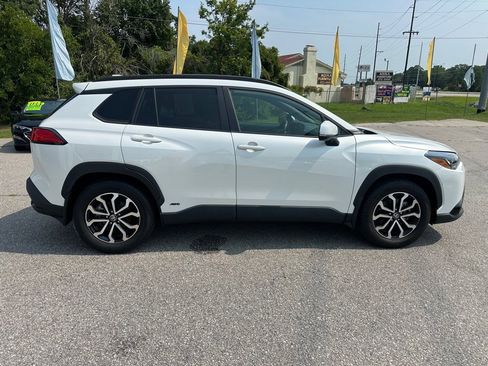 Used 2023 Toyota Corolla Cross AWD Hybrid image 6