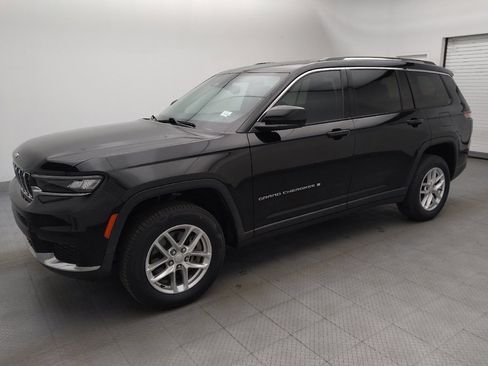 Used 2022 Jeep Grand Cherokee L Laredo w/ Luxury Tech Group I image 2