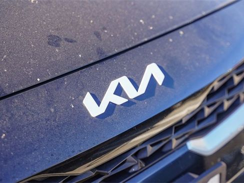 Certified 2022 Kia Forte Sedan image 4