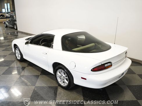 Used 2001 Chevrolet Camaro Z28 w/ Preferred Equipment Group image 12