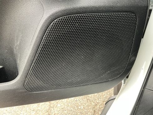 Used 2023 Toyota Tacoma TRD Off-Road image 32