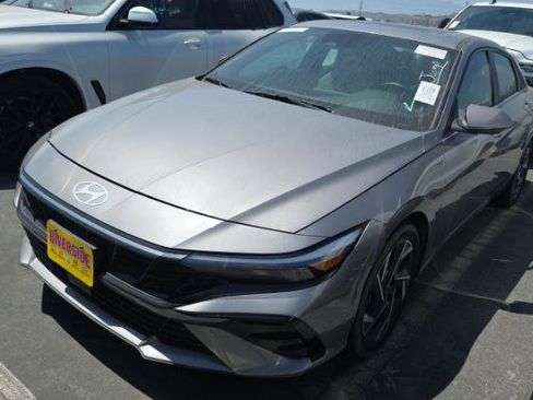 Used 2024 Hyundai Elantra Limited FWD image 1