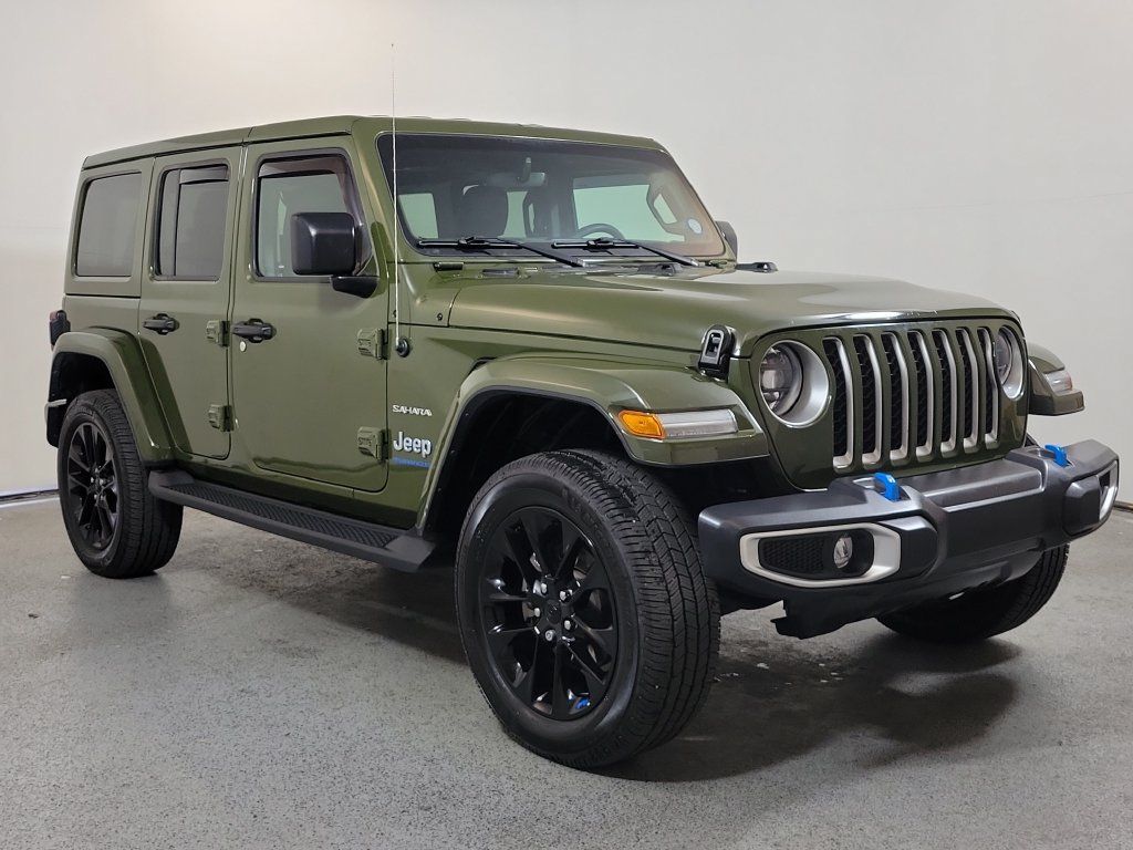 Used 2023 Jeep Wrangler Unlimited Sahara AWD/4WD image 1