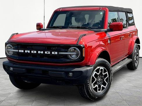 Certified 2022 Ford Bronco Outer Banks image 2