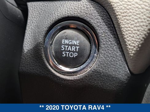 Used 2020 Toyota RAV4 XLE AWD/4WD image 32