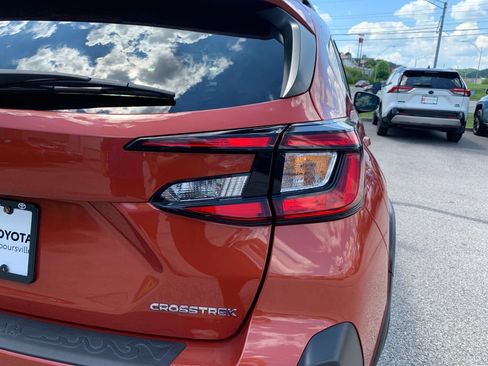 Used 2025 Subaru Crosstrek 2.5i Premium AWD/4WD image 32