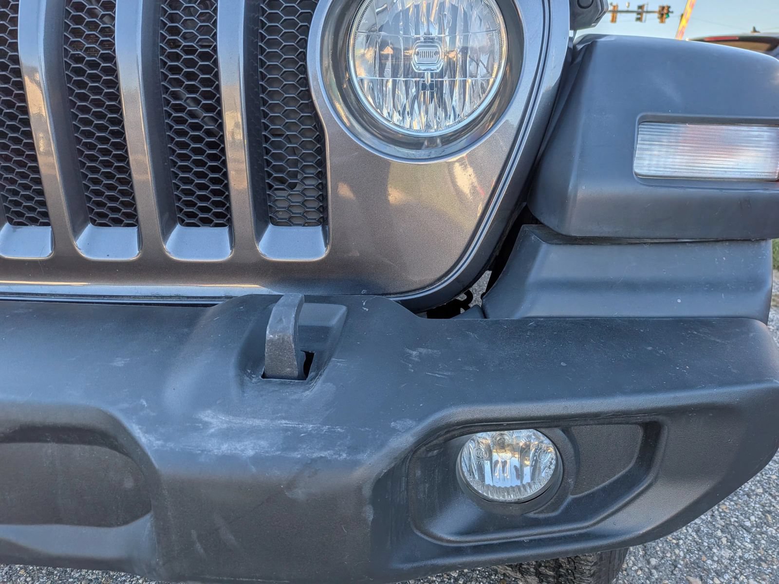 Used 2018 Jeep Wrangler Unlimited Sport S AWD/4WD image 10