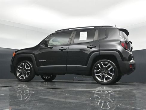 Used 2020 Jeep Renegade Latitude w/ Cold Weather Group AWD/4WD image 34