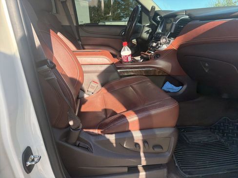 Used 2015 Chevrolet Tahoe LTZ AWD/4WD image 17
