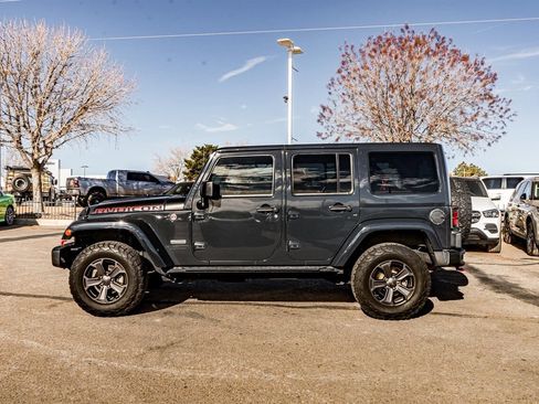 Used 2017 Jeep Wrangler Unlimited Rubicon image 4