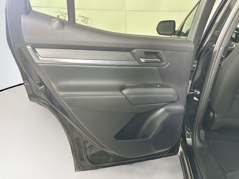 Used 2025 GMC Terrain Elevation image 26