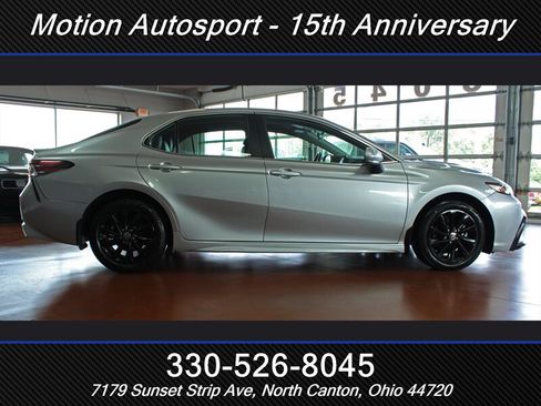Used 2024 Toyota Camry SE FWD image 8