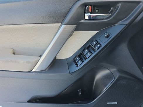 Used 2015 Subaru Forester 2.5i Limited image 13