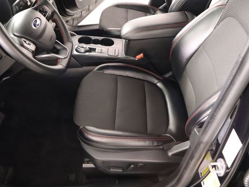 Used 2025 Ford Escape ST-Line FWD image 10
