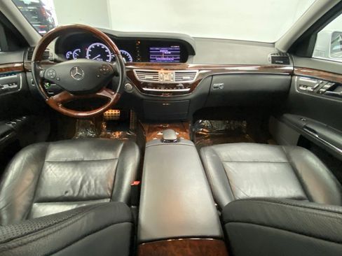 Used 2013 Mercedes-Benz S 550 4MATIC w/ Sport Pkg image 28
