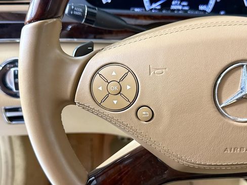Used 2011 Mercedes-Benz S 550 4MATIC image 11