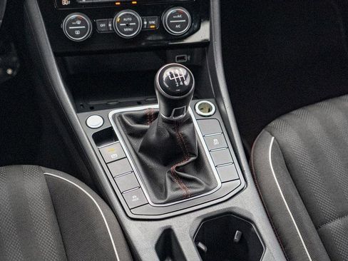 Used 2019 Volkswagen Jetta GLI image 21