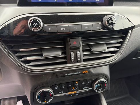 Used 2025 Ford Escape Active FWD image 20