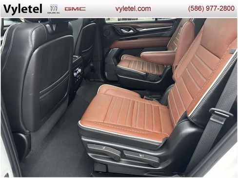 Certified 2023 GMC Yukon Denali Ultimate image 12