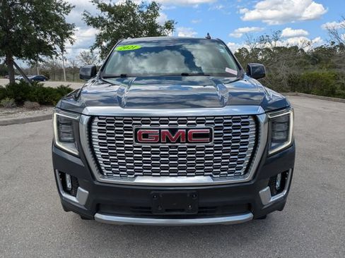 Used 2021 GMC Yukon XL Denali AWD/4WD image 12