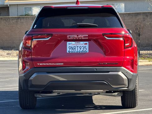 Used 2026 GMC Terrain Elevation image 6