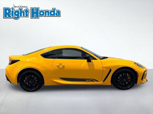 Used 2026 Subaru BRZ Series.Yellow w/ Popular Package 1 RWD image 9