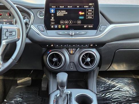 Used 2025 Chevrolet Blazer LT image 15