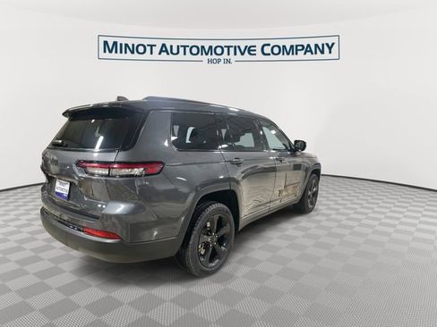 Certified 2021 Jeep Grand Cherokee L Laredo image 8