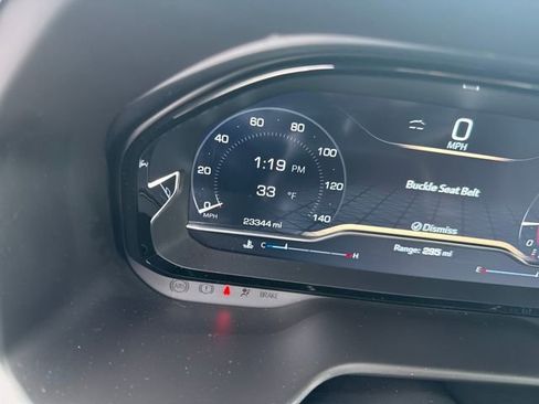 Used 2024 GMC Yukon XL Denali w/ Advanced Technology Package image 16