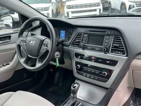 Used 2015 Hyundai Sonata SE w/ Option Group 09 image 20
