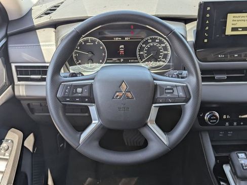 New 2026 Mitsubishi Outlander ES AWD/4WD image 11