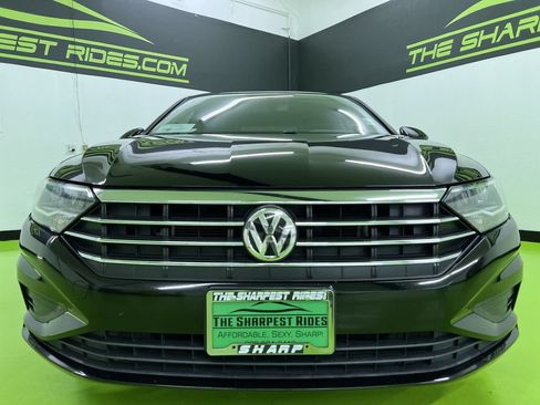 Used 2020 Volkswagen Jetta R-Line FWD image 3