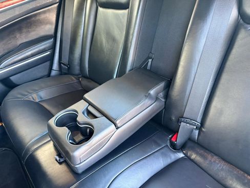 Used 2012 Chrysler 300 Limited RWD image 22