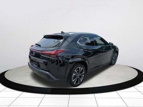 Used 2025 Lexus UX 300h FWD image 3
